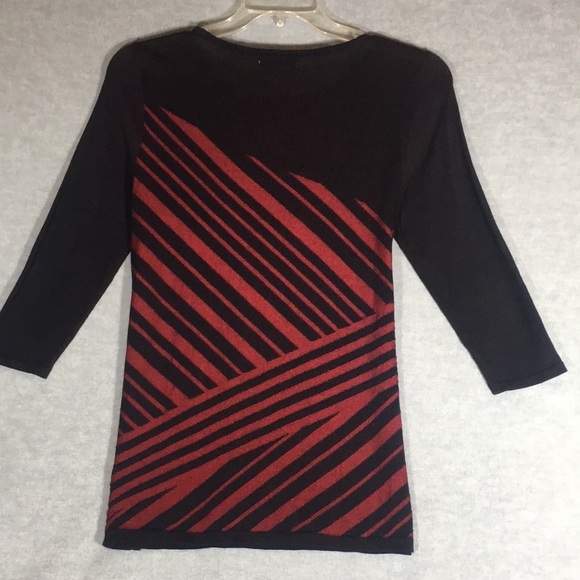DANA BUCHMAN Asymmetrical Striped Scoop Neck Lightweight Sweater w/3/4 Sleeves - Picture 2 of 16